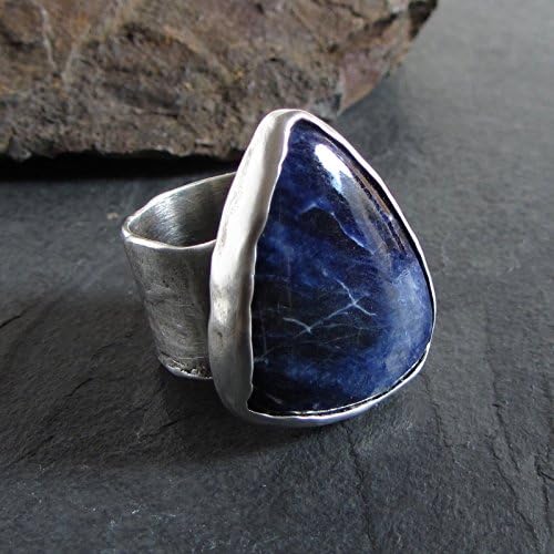 Sterling silver and canadian sodalite ring // size 7.5