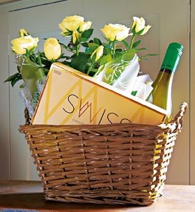 White Wine Hamper Basket White Wine Hamper Basket