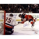 NHL Eric Lindros Diving Shot Vs Islanders Autographed 8-by-10-Inch Photograph
