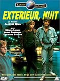 Revue AK Vidéo  / Exterieur, nuit