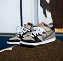 Nike Dunk Mid Premium SB (7, Dark Army/Baroque Brown) [Apparel]