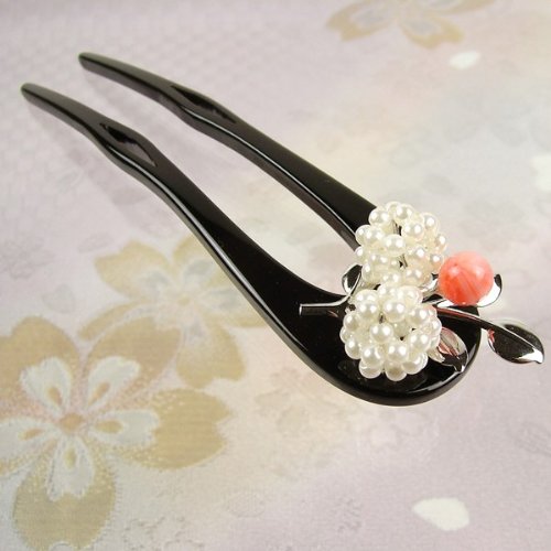 バチ型簪(かんざし)南天珊瑚色 成人式 結婚式 黒留袖 振袖用 袴 浴衣