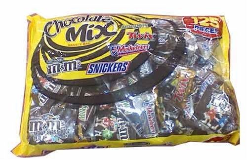 Hersheys Chocolate Mix Halloween Candy Assortment 125 count by Hersheys