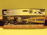 Fleer Collectibles Diecast NHL 1:80 New York Islanders Peterbilt Tractor Trailer