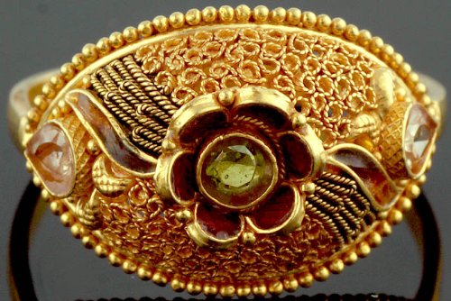 Faceted Peridot and Crystal Filigree Ring - 18 K Gold