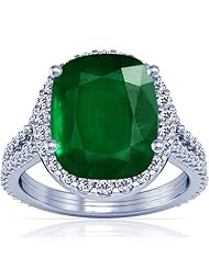 18K White Gold Cushion Cut Emerald Ring With Sidestones (GIA Certificate)