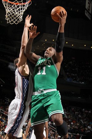 Boston Celtics v New Jersey Nets: Glen Davis and Kris Humphries Photographic Poster Print by Nathaniel S. Butler, 12x18