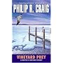 Vineyard Prey: A Martha's Vineyard Mystery (Martha's Vineyard Mysteries (Avon Books))