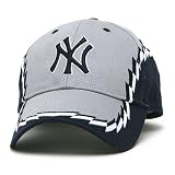 New York Yankees Bear Claw Youth Adjustable Cap