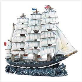 MODEL OCEAN CLIPPER SHIP FIGURINE SAIL BOAT SAILBOAT by
