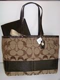 Women's Signature Khaki/Mahogany Jacquard Multi-Purpose Tote: SV Khaki/Mahogany Tote