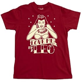 Love Me I'm a Leo Cr�me T-Shirt