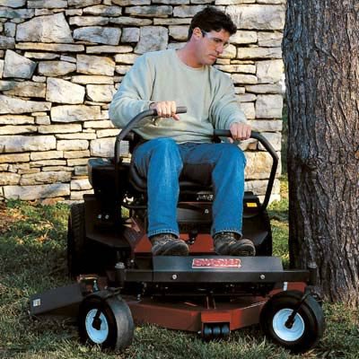 Swisher Zero-Turn Riding Lawn Mower with 17.5 HP Briggs & Stratton Intek Engine, 42in. Cutting Width