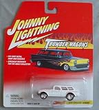 Johnny Lightning Thunder Wagons 1954 Corvette Nomad Wagon WHITE