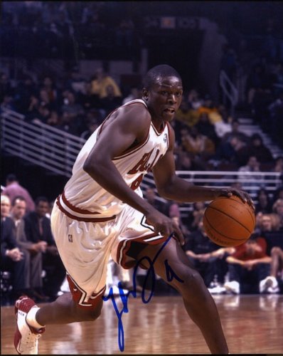 Luol Deng Autographed/Hand Signed Chicago Bulls 8x10 Photo