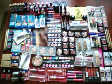 Wholesale lot of 100pc assorted Designer make up and cosmetics