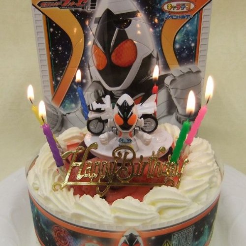 ★仮面ライダーフォーゼ・キャラデコ・生クリーム苺デコレーションケーキ５号スライス苺2段サンド(バースデーオーナメント・キャンドル６本付き）