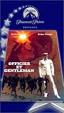 Revue Paramount  / Officier et Gentleman