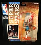 GRANT HILL / DETROIT PISTONS * 98/99 Season * NBA SUPER STARS Super Detailed Figure, Display Base & Exclusive Upper Deck Collector Trading Card