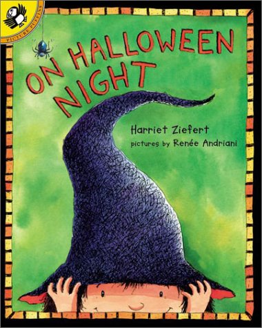 On Halloween Night (Picture Puffin Books)