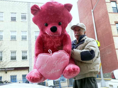 51257X0qGrL PERFECT FOR MOTHERS DAY   OR ANYDAY   I LOVE MOM BIG AND SOFT 40  DARK PINK MAMA TEDDY BEAR *HOLDS BIG PINK HEART THAT SAYS I LOVE MOM * WEIGHS 15 POUNDS! SHOW MOM YOU CARE... in a BIG WAY!   AMERICAN MADE IN THE USA AMERICA