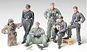 1:35 German Tank Crew Resting