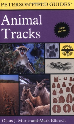 Peterson Field Guide to Animal Tracks: Third Edition (Peterson Field Guides (R))