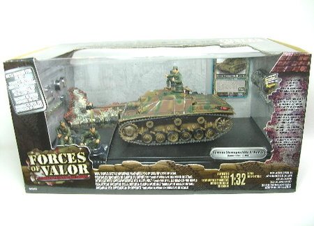 Unimax Forces of Valor 1:32 Scale German Sturmgeschütz III Ausf. G - Eastern Front