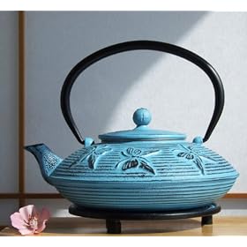 Trivet & Tetsubin style Cast Iron Teapot Kettle with light blue Butterfly design 0.8 Litre