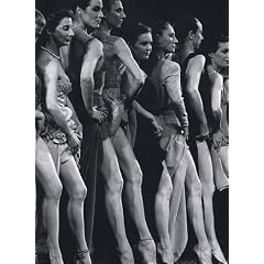 Tanztheater : 3 Wochen mit Pina Bausch in D�sseldorf, Essen und Wuppertal, 1 Oktober bis 24 Oktober 2004, �dition en langue allemande