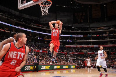 New Jersey Nets v Los Angeles Clippers: Kris Humphries Sports Photographic Poster Print by Noah Graham, 16x24