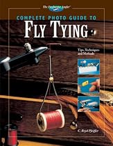 Complete Photo Guide to Fly Tying: Tips, Techniques and Methods (The Freshwater Angler)