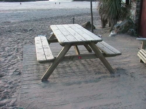 Traditional Picnic Bench 8' 240 cm & parasol hole Traditional Picnic Bench 8' 240 cm & parasol hole