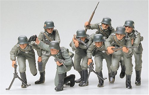 Cover image : 1/35 ミリタリーミニチュアシリーズ ドイツ歩兵「突撃」セット(抜型注意)
