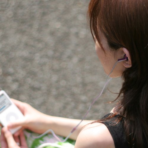 Cover image : v-moda remix m-class クリスタルピンク 高解像度インナーイヤー型イヤホン VMO-EP-000003