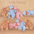 Anne Geddes 2004 Calendar: Images from the New Baby Clothing Collection
