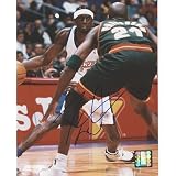 Darius Miles Autographed Los Angeles Clippers (White Jersey) 8x10 Photo