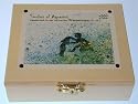 Smokes of Aquarius -- R&auml;ucherwerk f&uuml;r das Sternzeichen Wassermann -- 12 D&uuml;fte befinden sich in einer dekorativen Holzkiste Ma&szlig;e: 11,4 x 9,5 cm, 3,4 cm hoch perfekt als Geschenk.