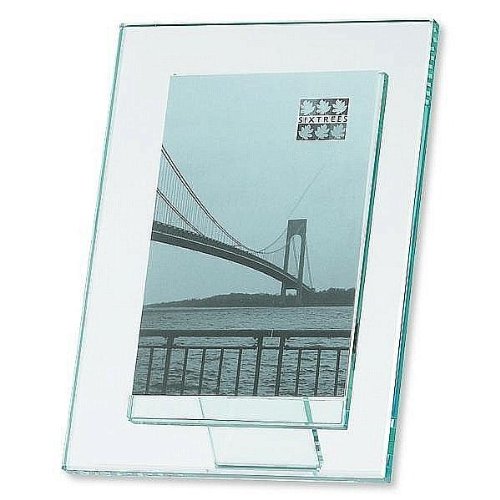 MODA glass 4x6 frame 'floats' your photo - 4x6