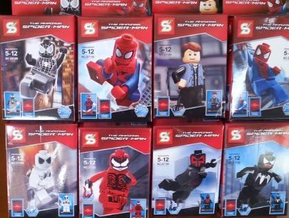 Marvel Super Heroes Minifigures Spiderman - (Set of 8 with Different Assorted) 100% Compatible with Lego Brand.