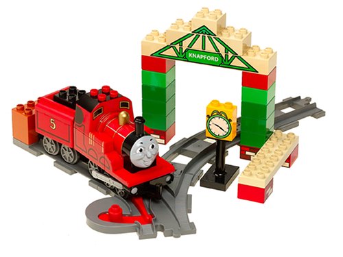 LEGO DUPLO Thomas & Friends - James at Knapford Station