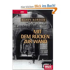 Mit dem R�cken zur Wand