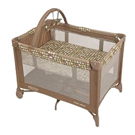 Graco Pack N Play Playard, Lively Dots