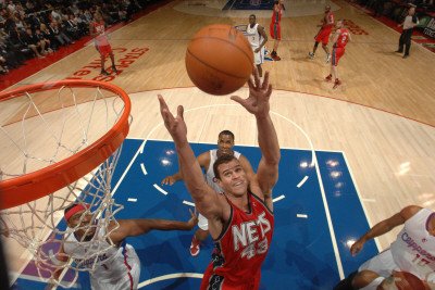 New Jersey Nets v Los Angeles Clippers: Kris Humphries Photographic Poster Print by Noah Graham, 16x24