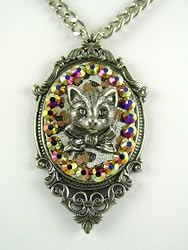 Rocker Jewelry Metal Kitty on Leopard Print Leather Framed Pendant