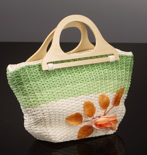 Trendy Strandtasche mit Bl&uuml;te, aus festem Bast in gr&uuml;n