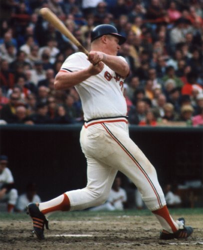 BOOG POWELL BALTIMORE ORIOLES 8X10 SPORTS ACTION PHOTO (D)