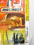 513ekFj2eUL. SL160  Mattel Matchbox 2007 MBX Metal 1:64 Scale Die Cast Car # 60   Green Power Lift