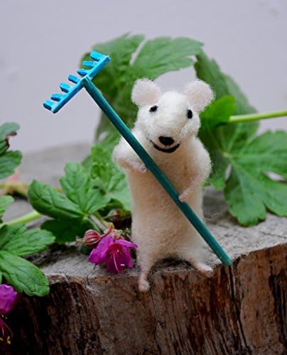 Cute white mouse gardener 3in high ! Unique gift !