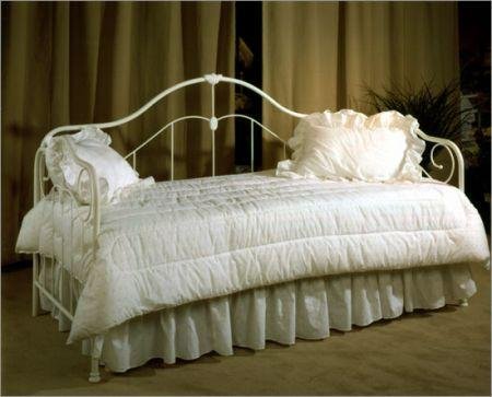 Betsy White Daybed - Hillsdale 357-01